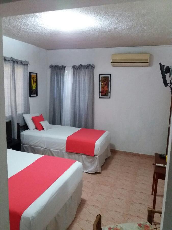 Room In Cancun Stadium Εξωτερικό φωτογραφία